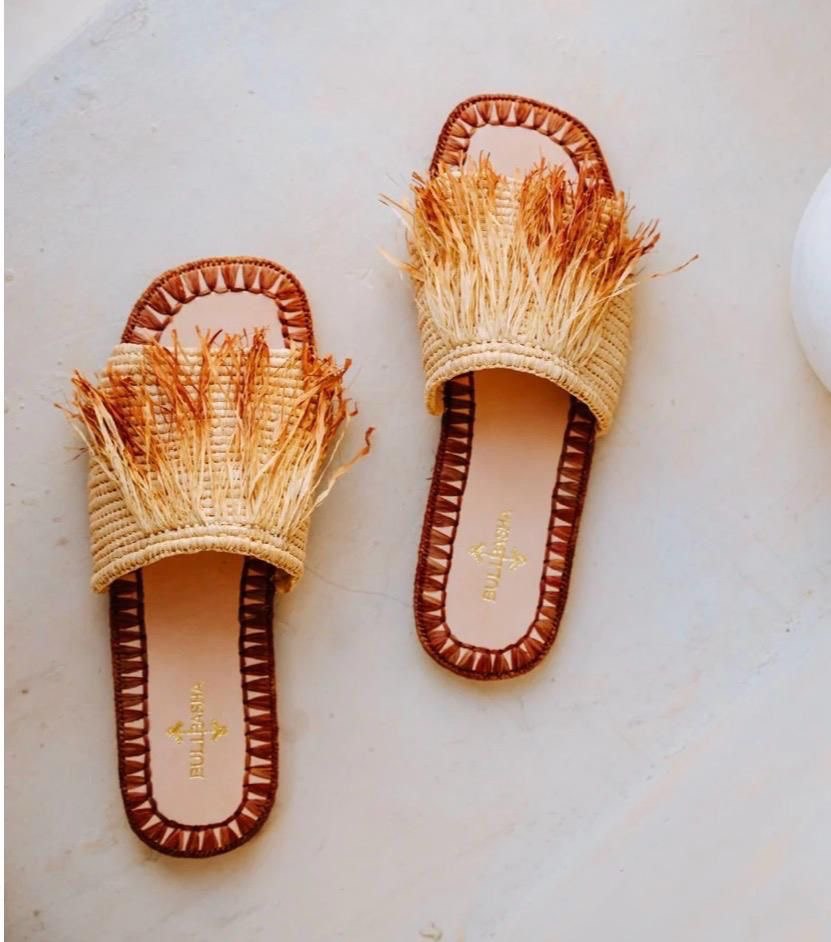 Olive Green Raffia Fringed Slide Sandals | SAAHEL
