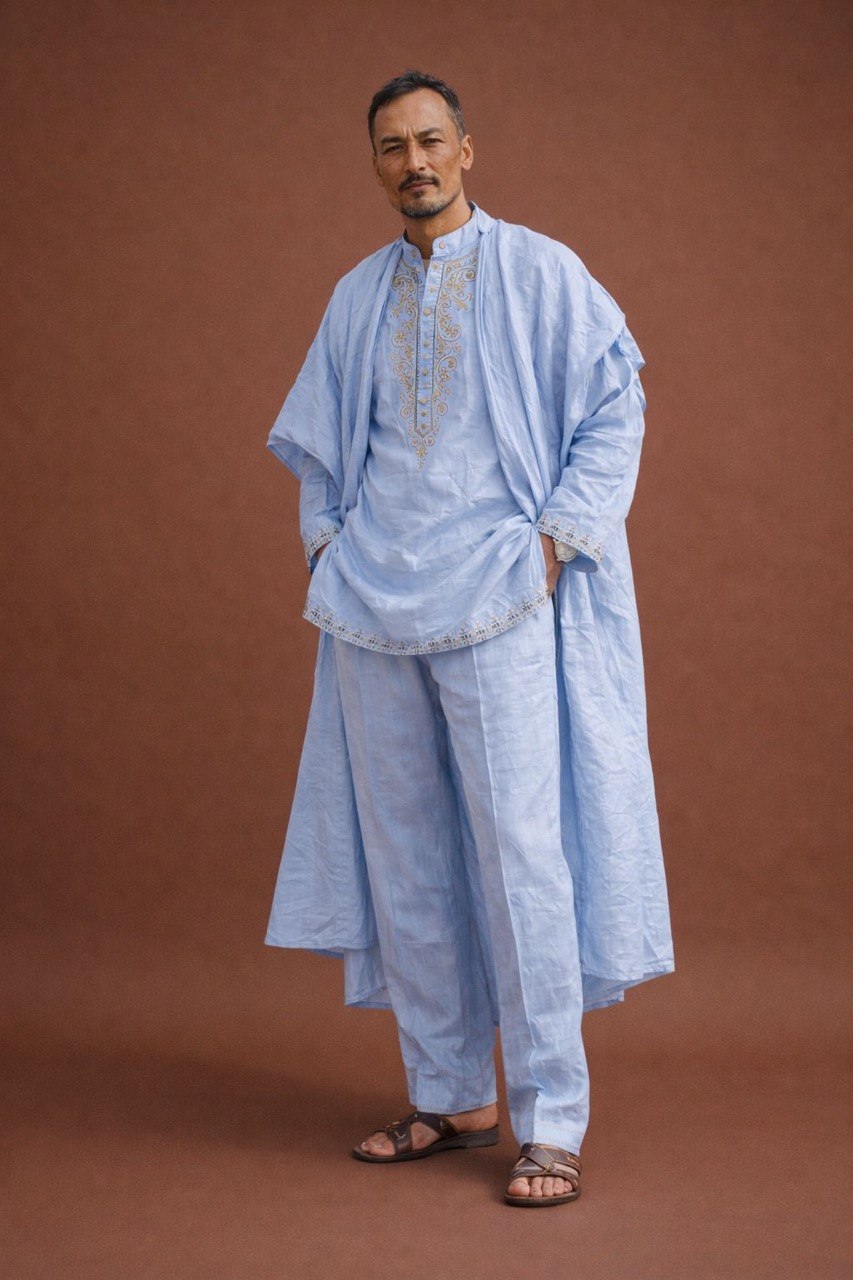 Elegant Traditional Boubou with Gold Embroidery | SAAHEL
